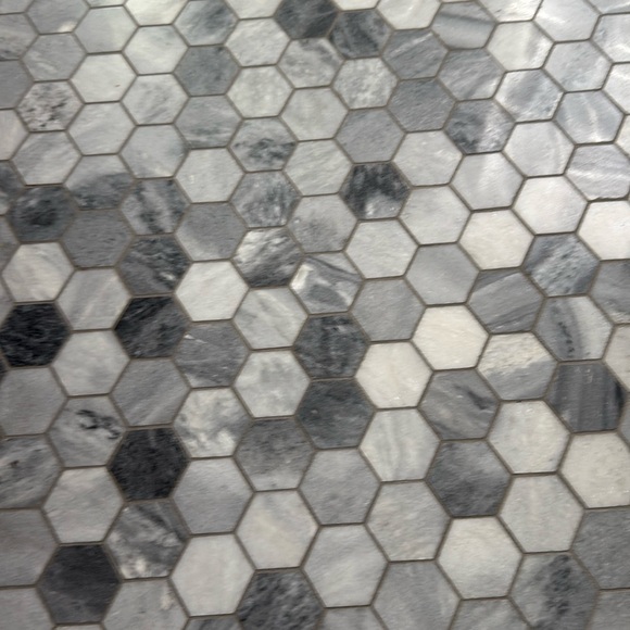 Meet your Posher, Ana - Picture 1 of 1